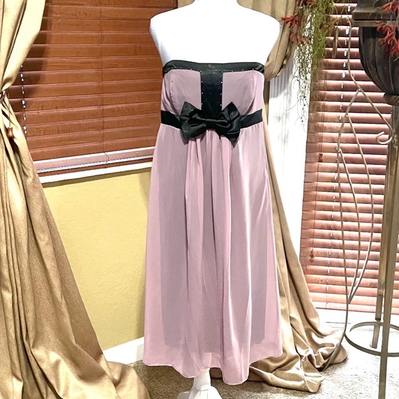 Johnathan Martin Dresses & Skirts - Women's Dress - Size 10 - NEW ITEM - VINTIGE 1990's